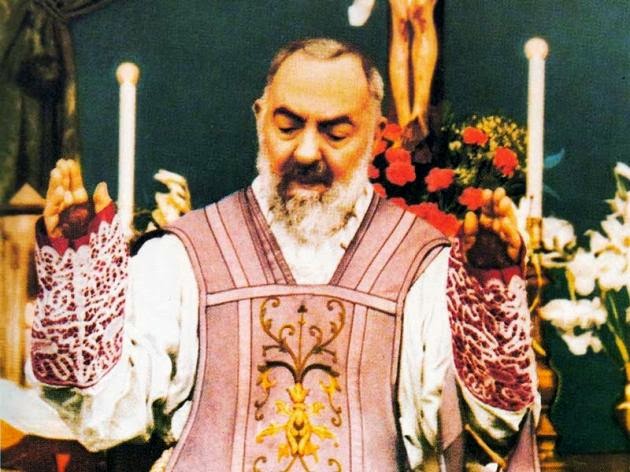 ORACIÓN DEL PADRE PIO DE PIETRELCINA PARA DESPUES DE LA SANTA MISA