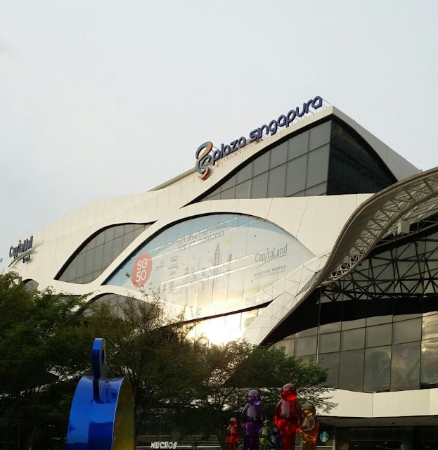 wisata singapura - Plaza Singapore