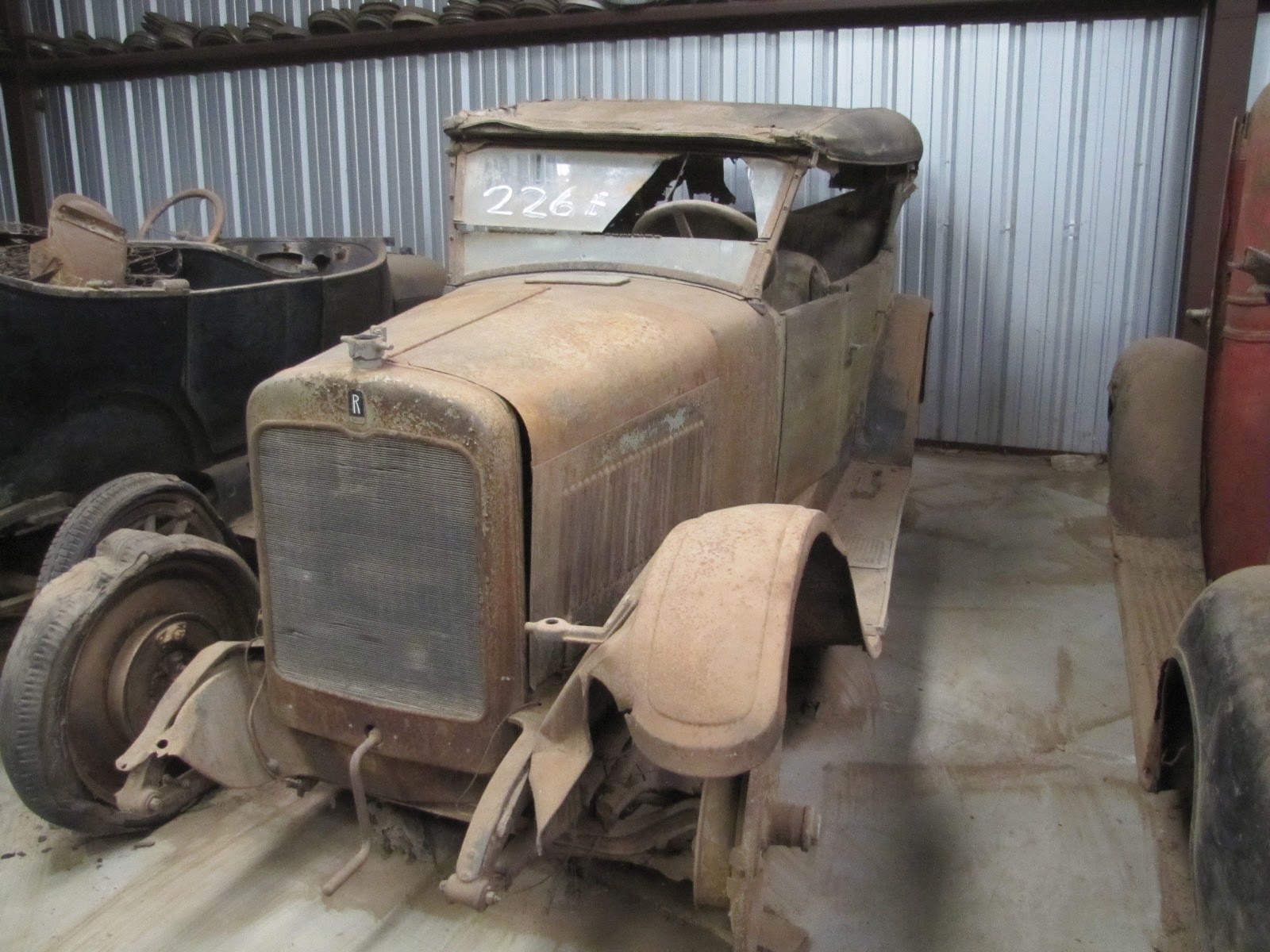 Massive car collection found in Oklahoma