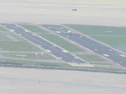 Rio: watching a plane landing on a very short runway (plane )