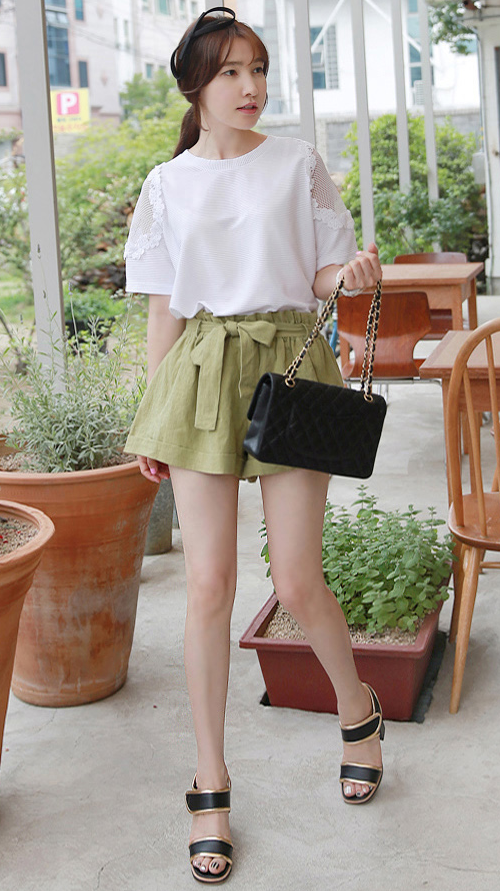 Ribbon Belt Wide Leg Shorts