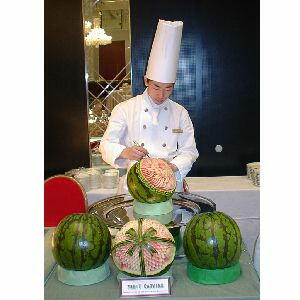 Watermelon carving art - seen at unik4u.blogspot.com