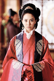  aktris yang berbakat ini pasti tak asing bagi kalian penggemar drama korea atau acara aca waynepygram.com:  Profil Song Ji Hyo - Running Man