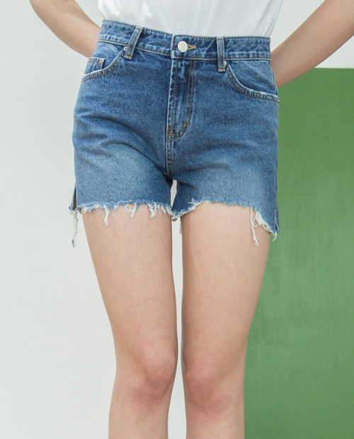 Raw Hem Distressed Denim Shorts