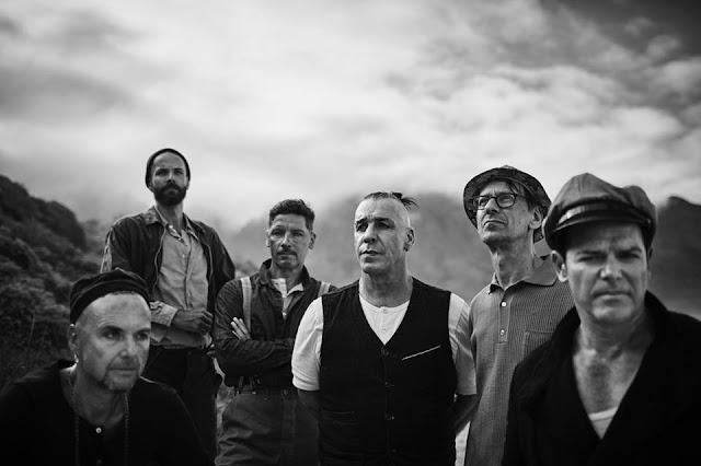 Rammstein divulga capa do novo álbum, a tracklist e ainda um treco de três músicas inéditas