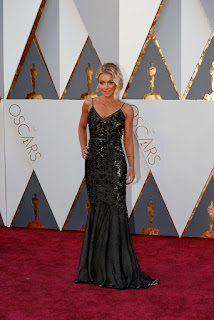 kelly ripa oscar kirmizi hali