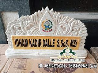 Papan Nama Meja Kerja