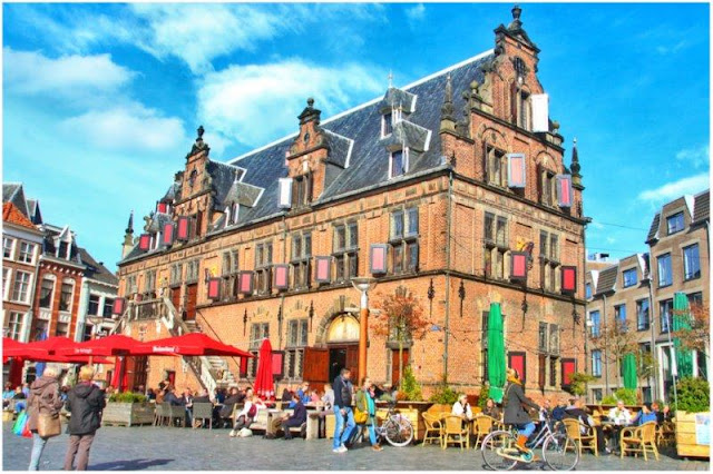 Waag en Grote Markt de Nijmegen, Nimega