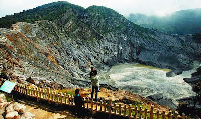 Gunung Tangkuban Perahu