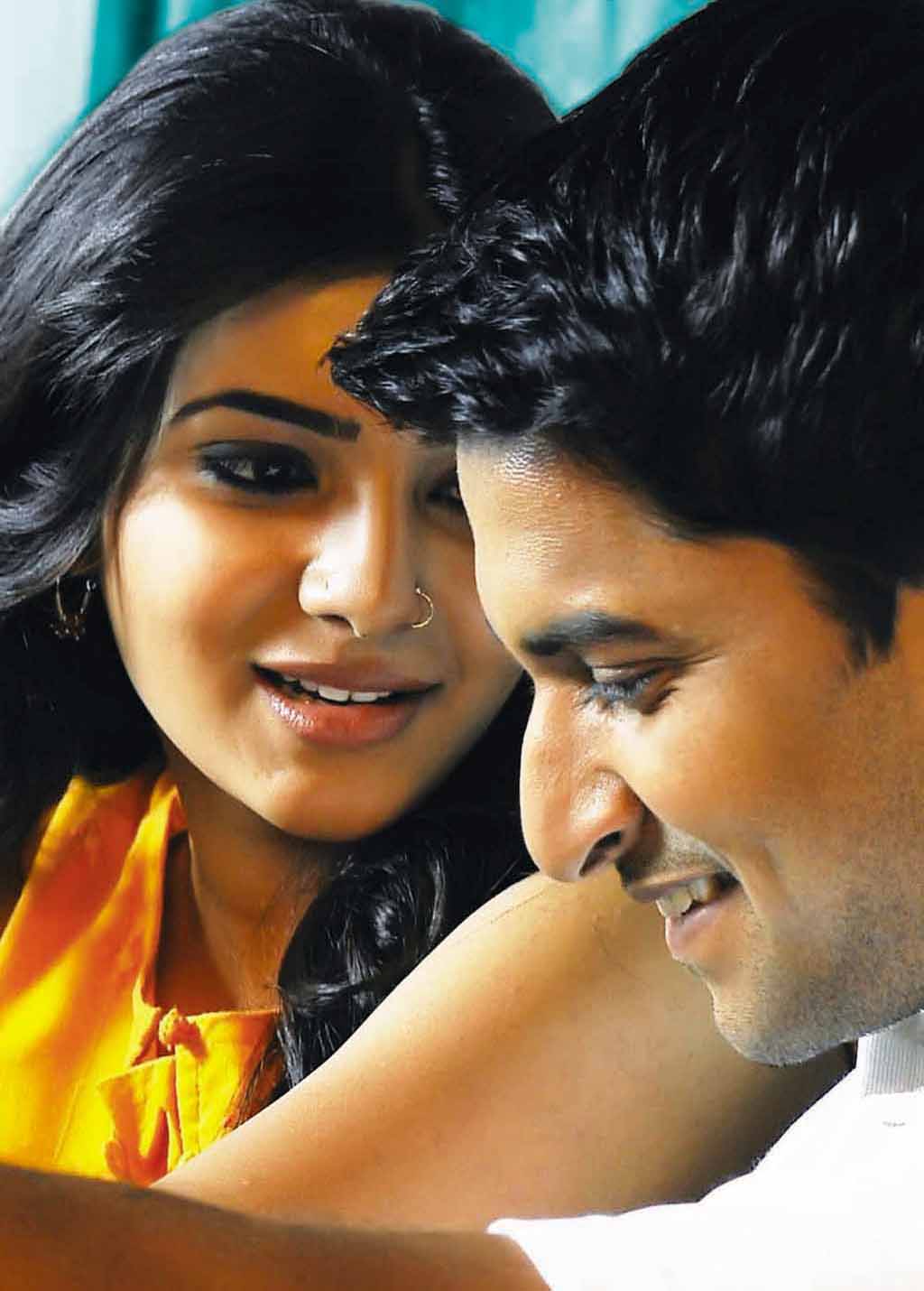 Yeto Vellipoyindi Manasu Movie Review ~ Welcome to HelloTolly.com ...