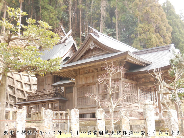 多太神社　本殿と拝殿