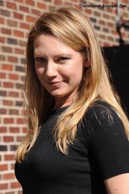 Olivia Dunham from Fringe Anna Torv