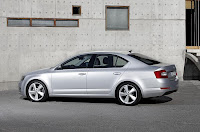 Skoda Octavia (2013) Rear Side