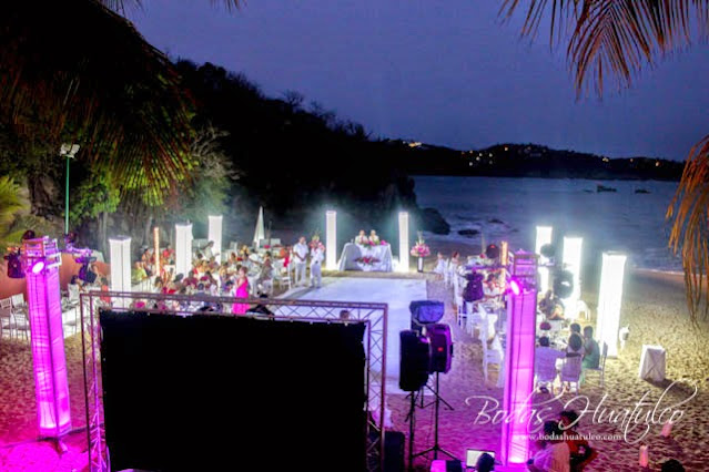 boda en playa, beach wedding, Oaxaca, México, Bodas Huatulco, Wedding Planner