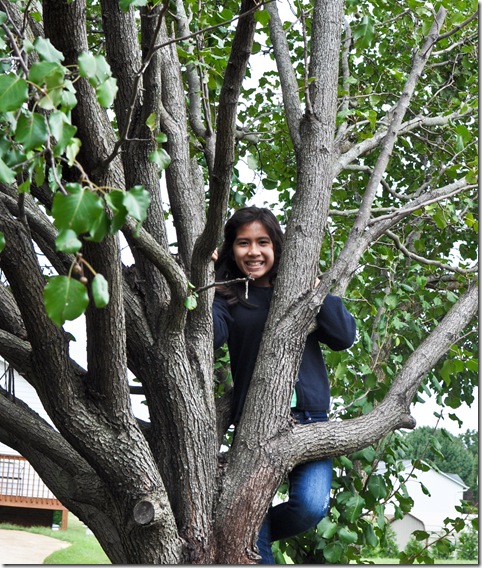 yasmine and tree (1 of 1)