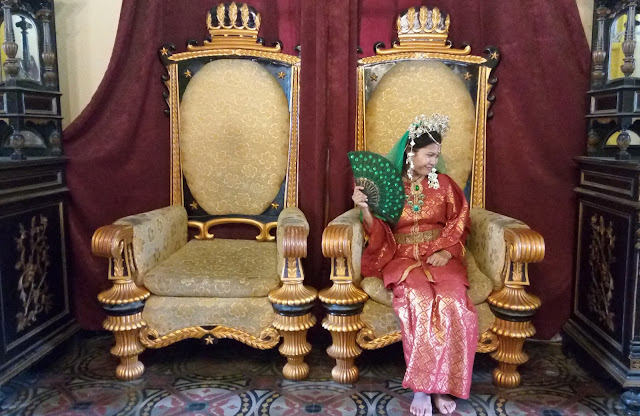 Balairung Wisata Istana Maimun Sumatera Utara 