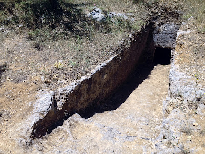 Η υστερομινωική νεκρόπολη των Αρμένων