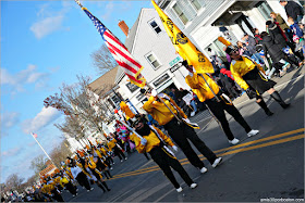 Majorettes en el Desfile de Acción de Gracias de Plymouth