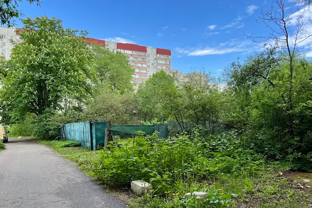 Москворецкая улица, бывшая деревня Луки