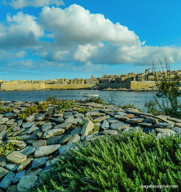 Centro Histórico de Valeta visto de Tigné Point, Sliema, Malta