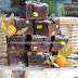 Fuori tema: brownies con pistacchi e noci!