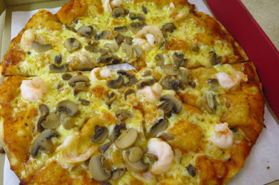 Shakey's Pizza, friday special