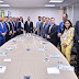 Presidente Roberto Cidade recebe do reitor da UEA, André Zogahib, minuta de projeto que restabelece percentual de vagas para estudantes do Amazonas