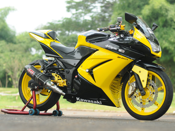 Modifikasi Kawasaki Ninja 250R Knalpot Yoshimura Foto 