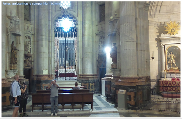 Catedral de Cádiz; Catedral Nueva; Catedral de Santa Cruz sobre el Mar; Europa; Espanha; Capilla de las Relíquias; Capilla del Sagrario; Capilla de San Germán; Luisa Roldán;