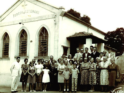 A capela luterana de Nova Odessa/SP, onde os cultos se realizaram entre 1951 e 1972.