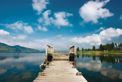 The beauty of Lake diatas - Lake bawah