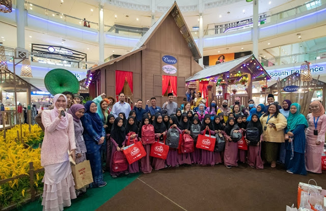 Giving Back with Love the Curve, Raya Decor, Malaysia shopping mall raya decor, the curve, Rumah Kesayangan Rukesa, Gift of Nostalgia,