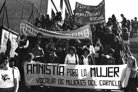 #hemeroteca #mujeres #historia | Mujeres en movimiento