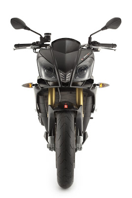 2011 Aprilia Tuono V4R Sportbike