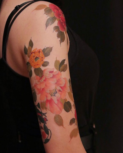 Tatuagens femininas - 110 fotos e ideias de diversos estilos e posições
