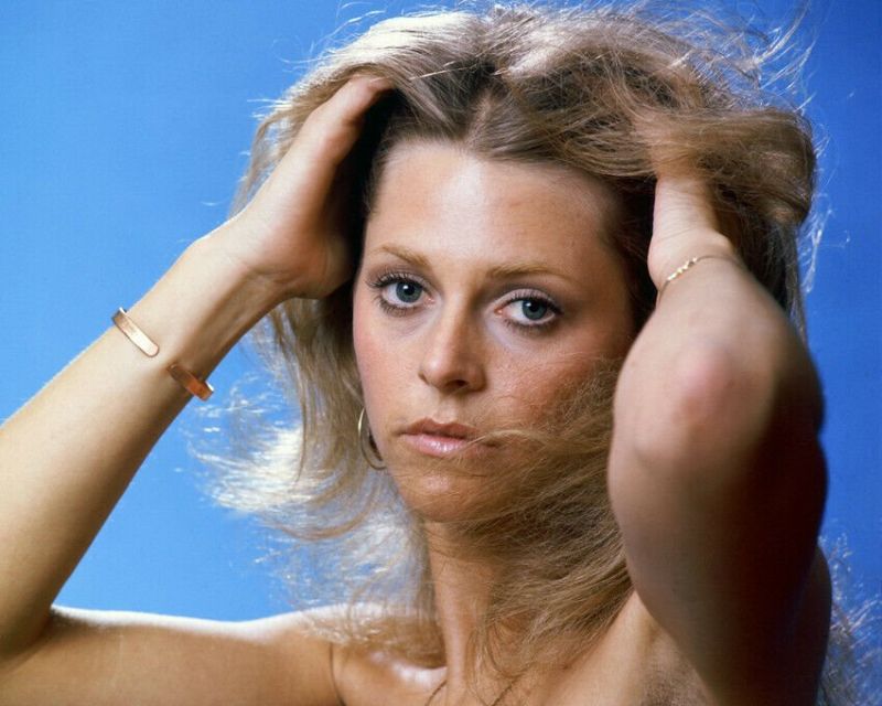 Lindsay Wagner: Gorgeous Blonde Icon of the 1970s ~ Vintage Everyday