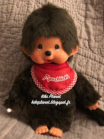 Monchhichi Garçon au Bavoir Rouge 25501