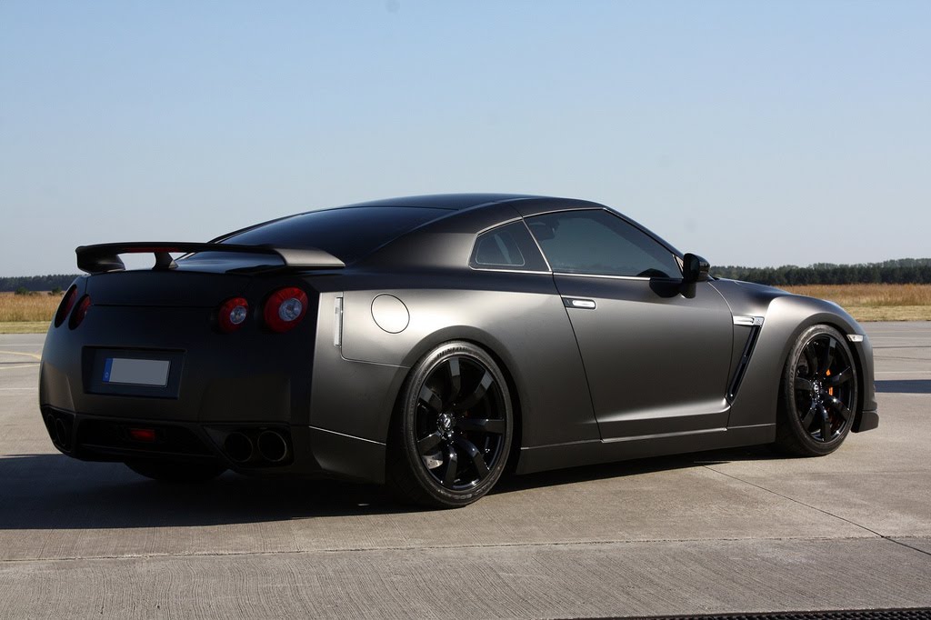 skyline gtr r35 black. Vicious lack Nissan R35 GT-R!