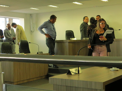 Vereadores sem assessores na Câmara- "Tá difícil"- reclamam