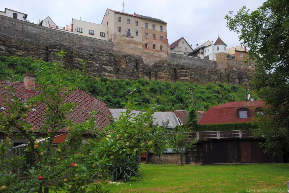 Między Piekłem, a Rozkoszą - Nowe Miasto nas Metują. 