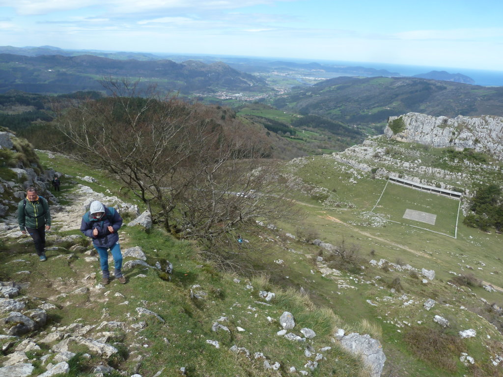 PICO DE LAS NIEVES (Peleando contra el viento sur) P1260819%20%28FILEminimizer%29