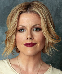 Kathleen Robertson Hairstyle