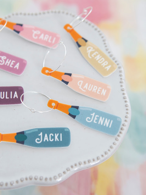 Check out this list of 25 Personalized Gifts you can make with your Cricut!