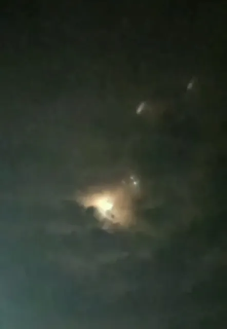 Blog sized UFO image filmed by eye witness over Mexico.