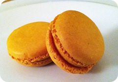 TJ-pumpkin-macarons