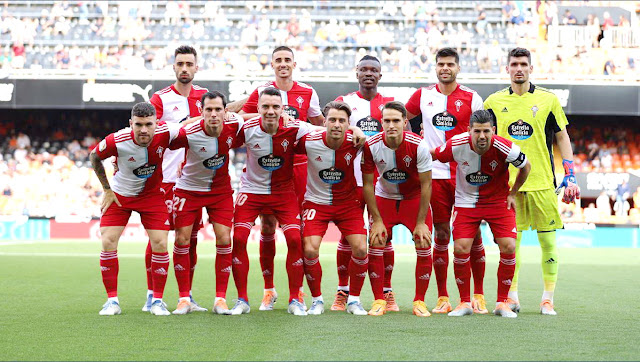 REAL CLUB CELTA DE VIGO. Temporada 2021-22. Brais Méndez, Thiago Galhardo, Aidoo, Néstor Araújo, Dituro. Javi Galán, Augusto Solari, Iago Aspas, Kévin Vázquez, Denis Suárez y Nolito. VALENCIA C. F. 2 🆚 REAL CLUB CELTA DE VIGO 0 Sábado 21/05/2022, 17:30 horas. Campeonato de Liga de 1ª División, jornada 38. Valencia, estadio de Mestalla: 16.189 espectadores. GOLES: ⚽1-0: 28’, Maxi Gómez. ⚽2-0: 60’, Néstor Araújo, en propia meta.