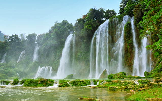 Multi waterfall at Vietnam HD Wallpaper