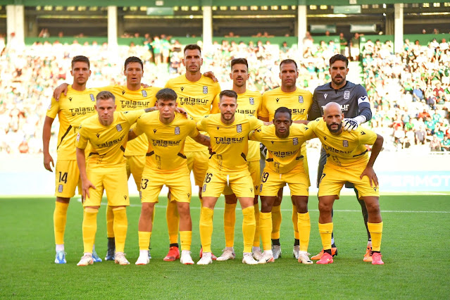 F. C. CARTAGENA. Temporada 2023-24. José Fontán, Damián Musto, Pedro Alcalá, Juan Carlos Real, Alfredo Ortuño, Marc Martínez. Isak Jansson, Arnau Solà, Iván Calero, Umaro Embaló, MIkel Rico. RACING CLUB DE FERROL 1 🆚 F. C. CARTAGENA 1 Domingo 08/10/2023, 18:30 horas. Campeonato de Liga de 2ª División, jornada 10. El Ferrol, La Coruña, estadio A Malata: 7.032 espectadores. GOLES: ⚽0-1: 40’, Juan Carlos Real, de penalti. ⚽1-1: 90+3’, Álvaro Vadillo.