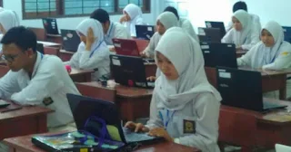 UNBK, Jika SMP tak Punya Komputer Bisa Pinjam ke SMA