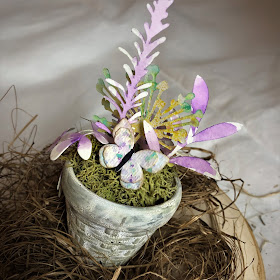 Sara Emily Barker https://sarascloset1.blogspot.com/2019/03/tiny-easter-table-decor.html Easter Table Decor Tim Holtz Sizzix Wildflower Stems Springtime Side-Order 4